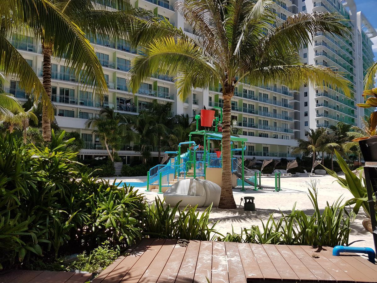 Azure Tropical Paradise Manila Esterno foto